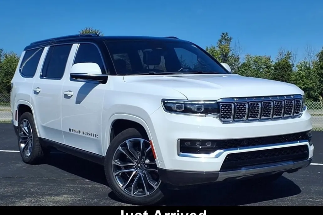 2022 Jeep Grand Wagoneer III photo 1