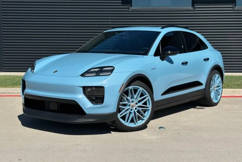 2024 Porsche Macan Electric 4 photo 1