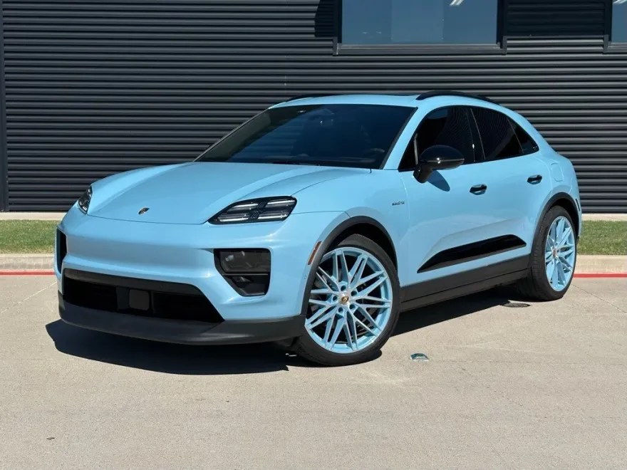 2024 Porsche Macan Electric 4 photo 1
