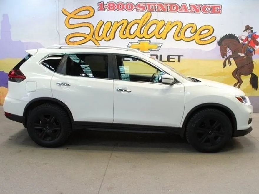 2020 Nissan Rogue S photo 1