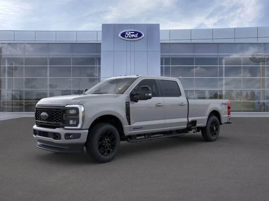 2025 Ford F-350 Lariat photo 1
