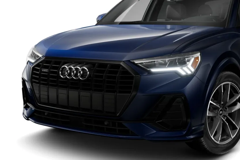 2025 Audi Q3 45 TFSI S line Premium photo 1