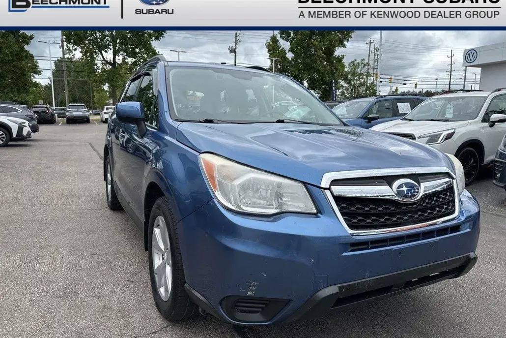 2015 Subaru Forester 2.5i Premium photo 1