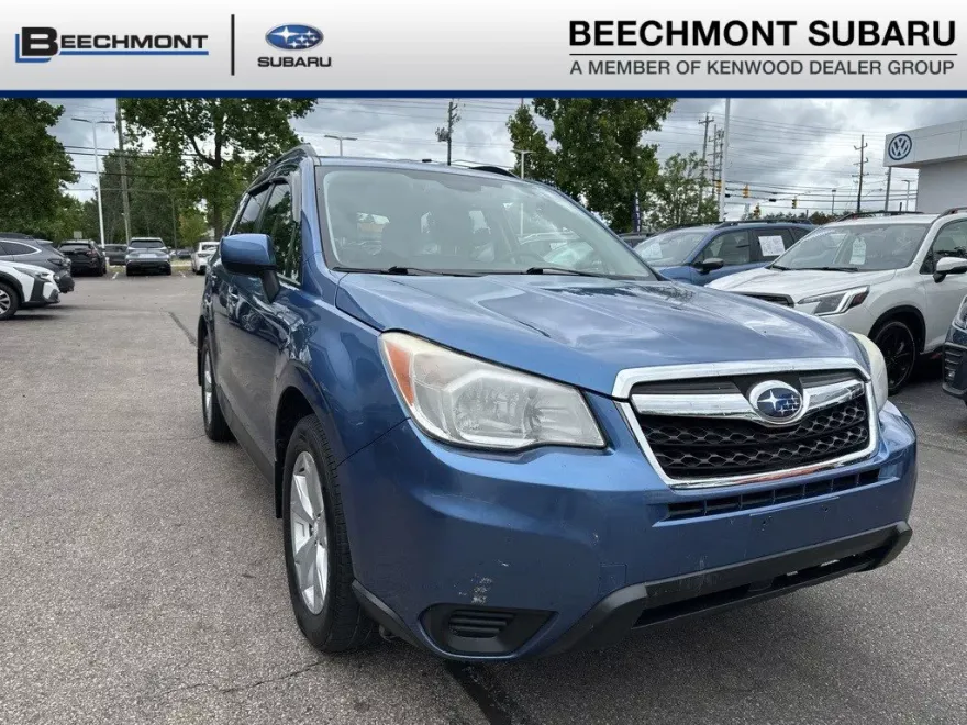 2015 Subaru Forester 2.5i Premium photo 1