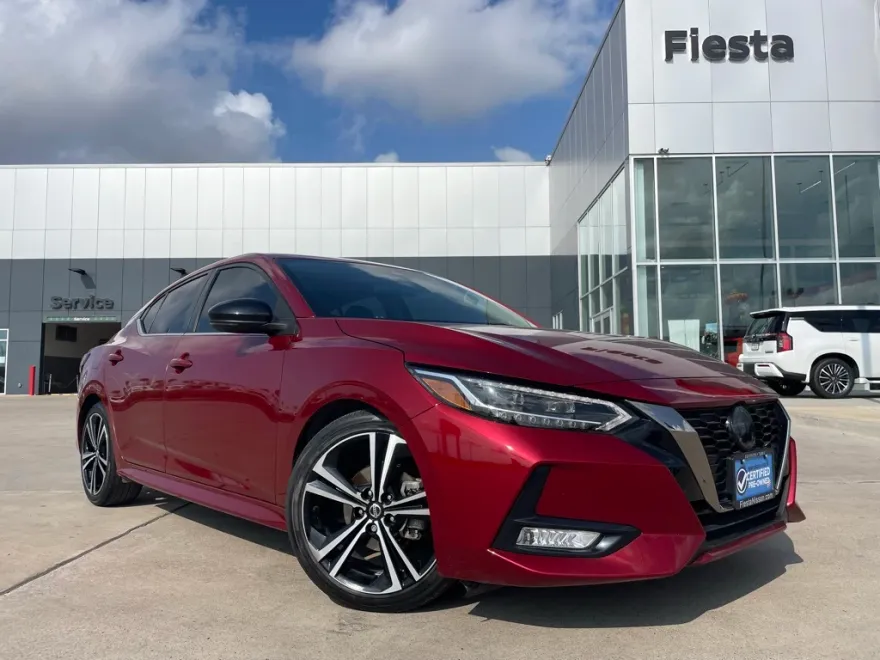 2023 Nissan Sentra SR photo 1