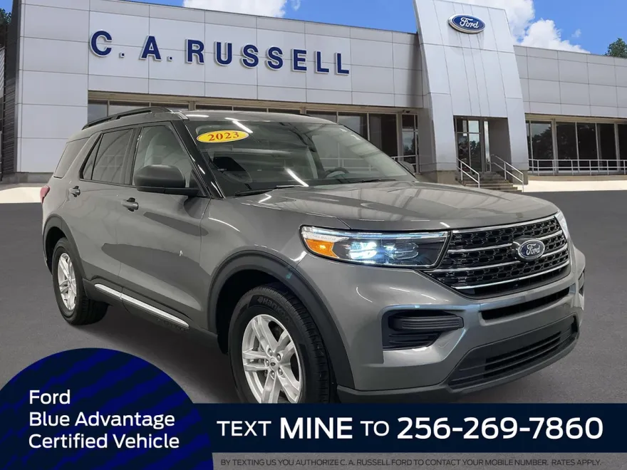 2023 Ford Explorer XLT photo 1