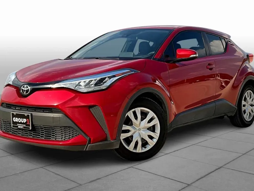 2020 Toyota C-HR LE photo 1