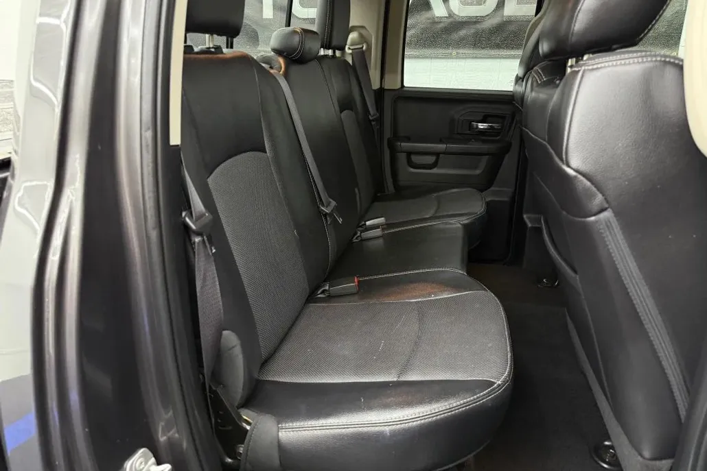 2016 Ram 1500 Sport photo 1