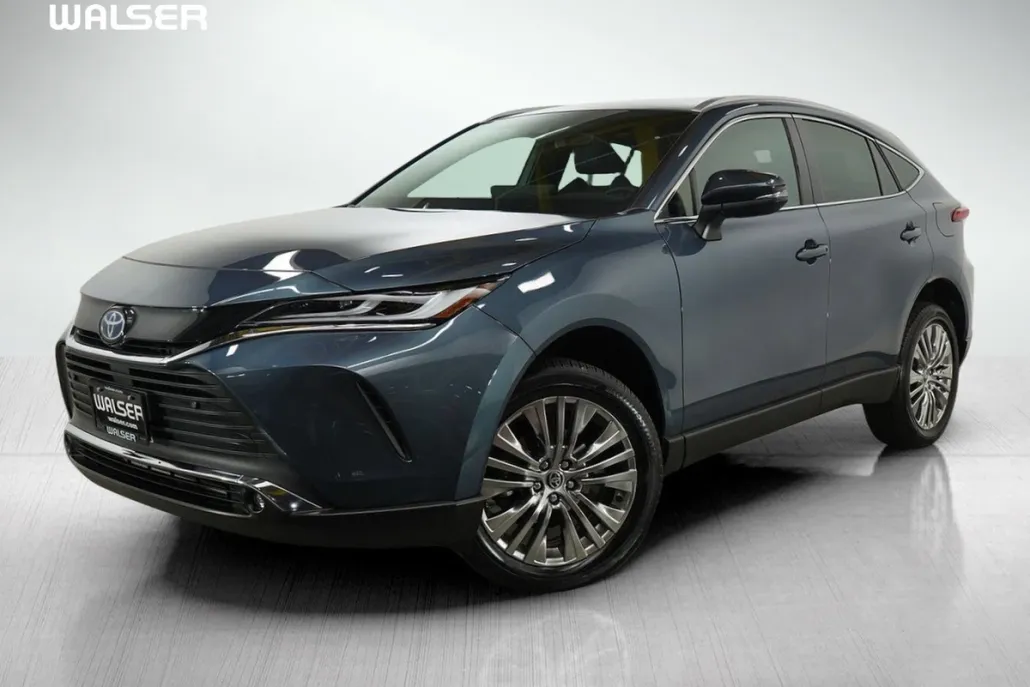 2024 Toyota Venza XLE photo 1