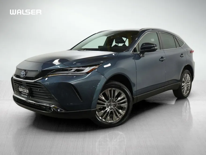 2024 Toyota Venza XLE photo 1