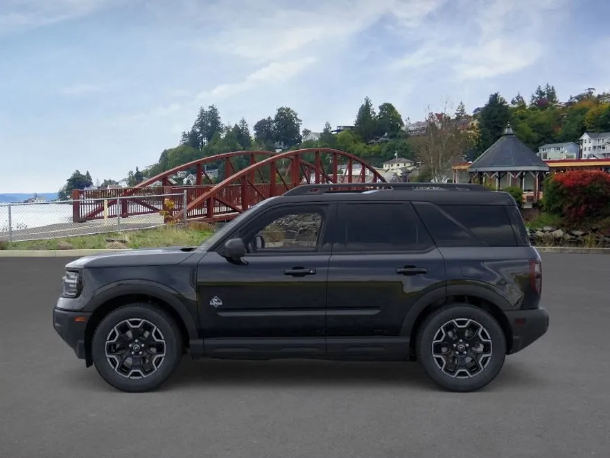 2025 Ford Bronco Sport Outer Banks photo 1