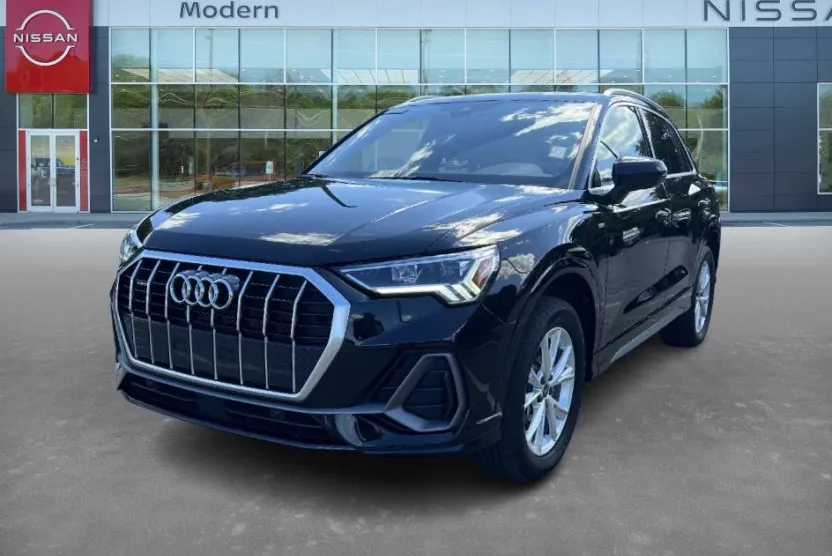 2024 Audi Q3 S line Premium photo 1
