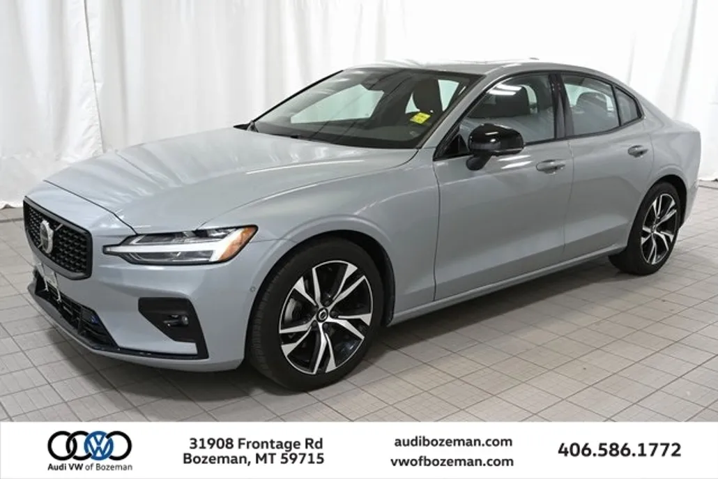 2024 Volvo S60 B5 Plus photo 1