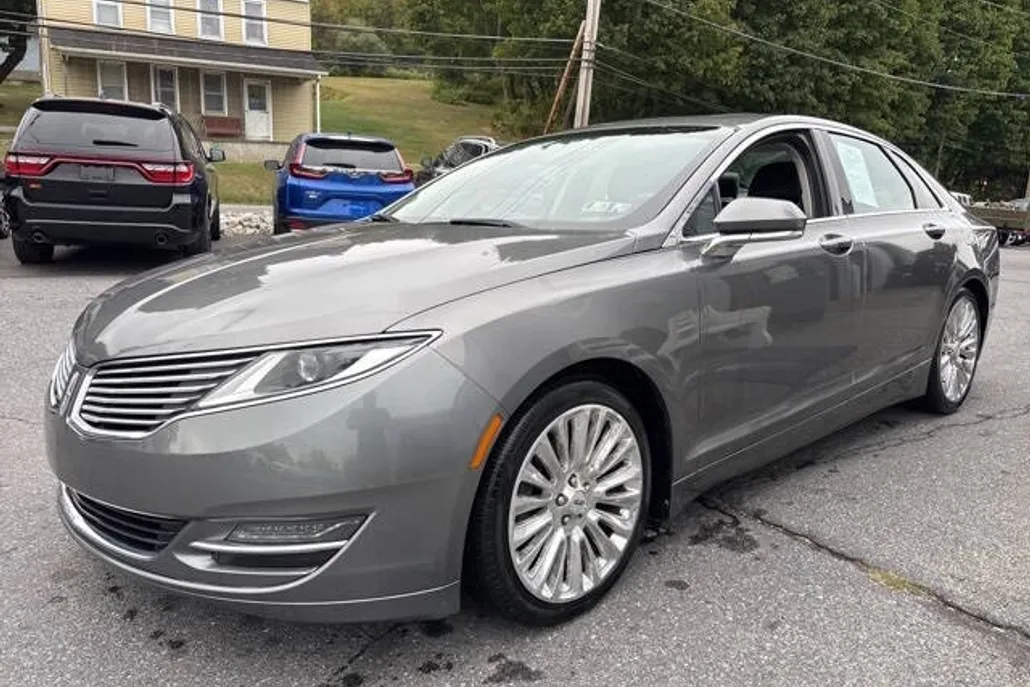 2014 Lincoln MKZ photo 1