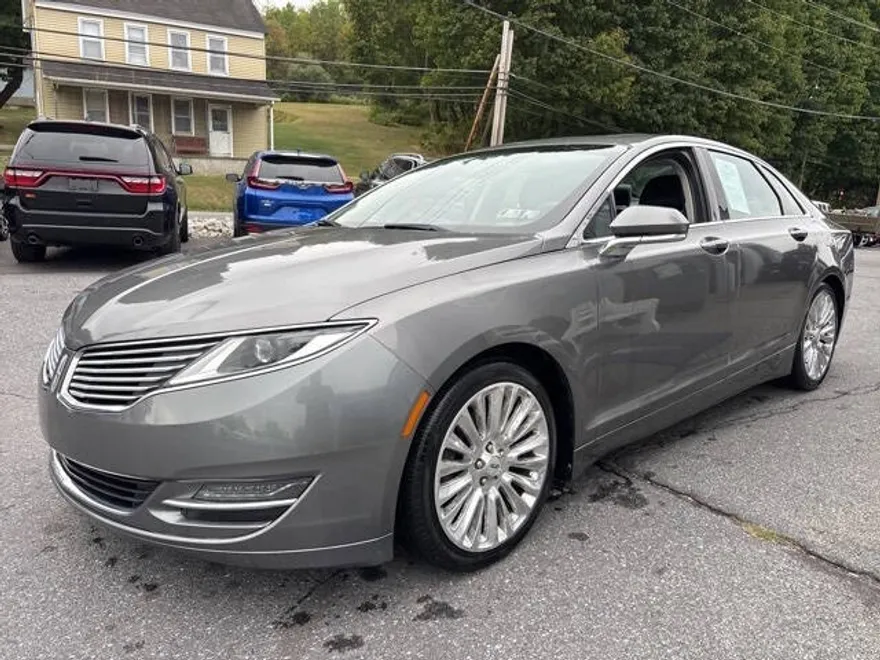2014 Lincoln MKZ photo 1