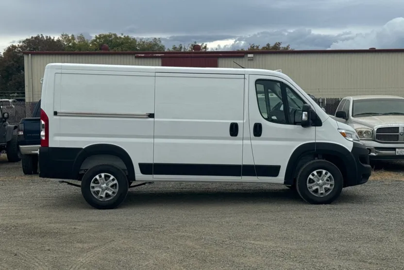 2026 Ram ProMaster 1500 SLT Cargo Van photo 1