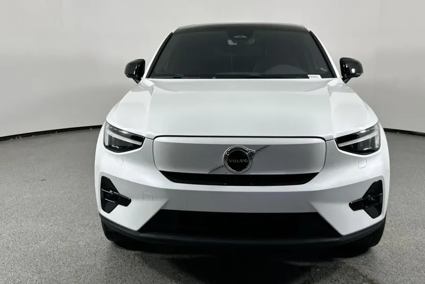 2023 Volvo C40 Recharge Ultimate photo 1