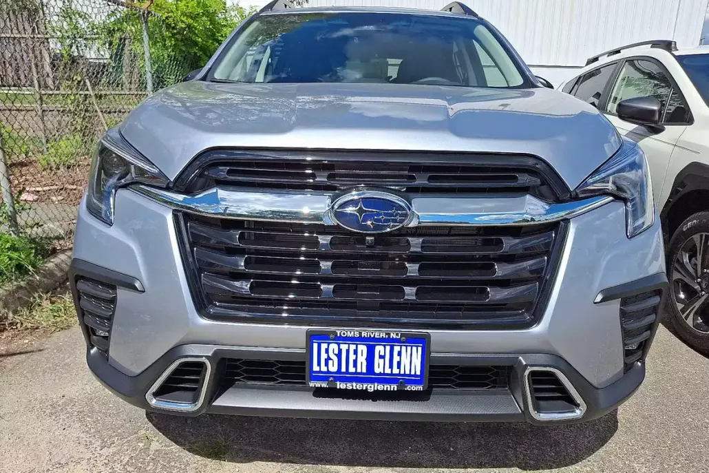 2025 Subaru Ascent Touring photo 1