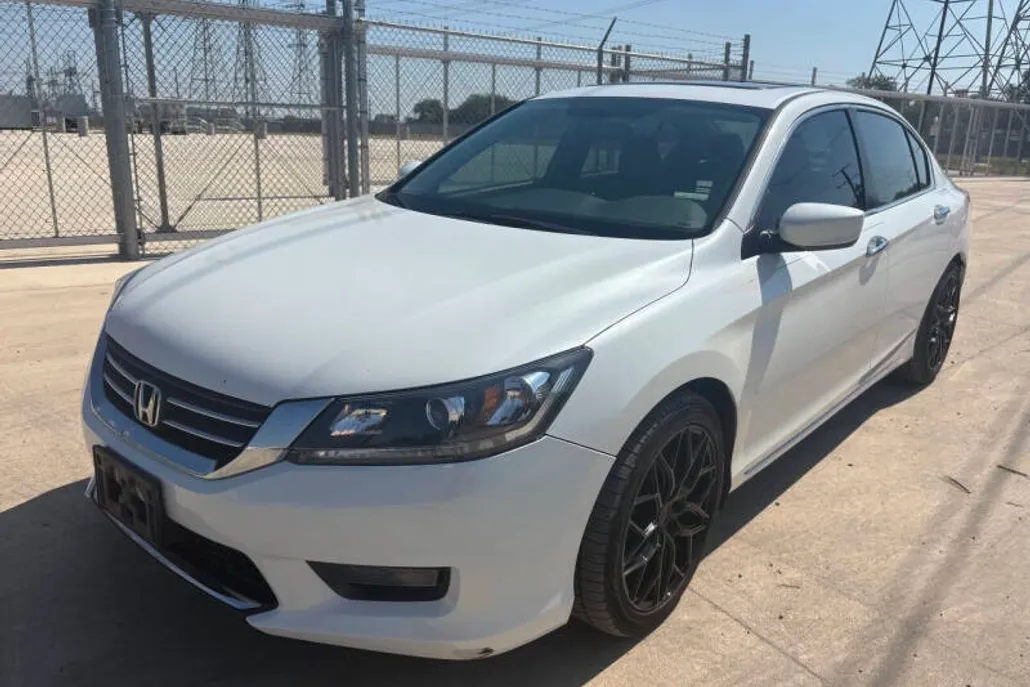 2015 Honda Accord Sport photo 1