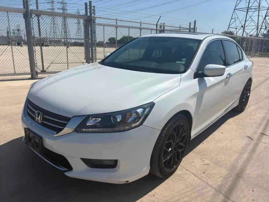 2015 Honda Accord Sport photo 1