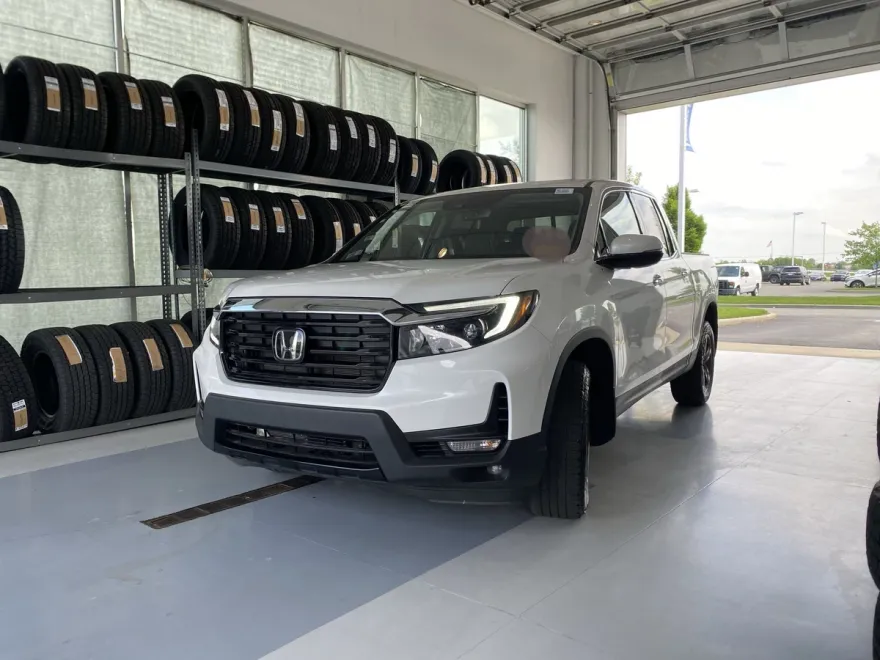 2023 Honda Ridgeline RTL-E photo 1