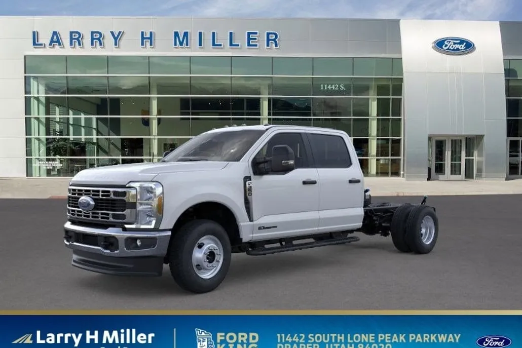 2025 Ford F-350 XL photo 1