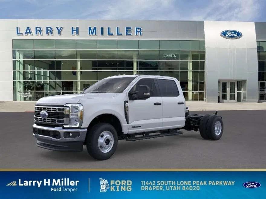 2025 Ford F-350 XL photo 1