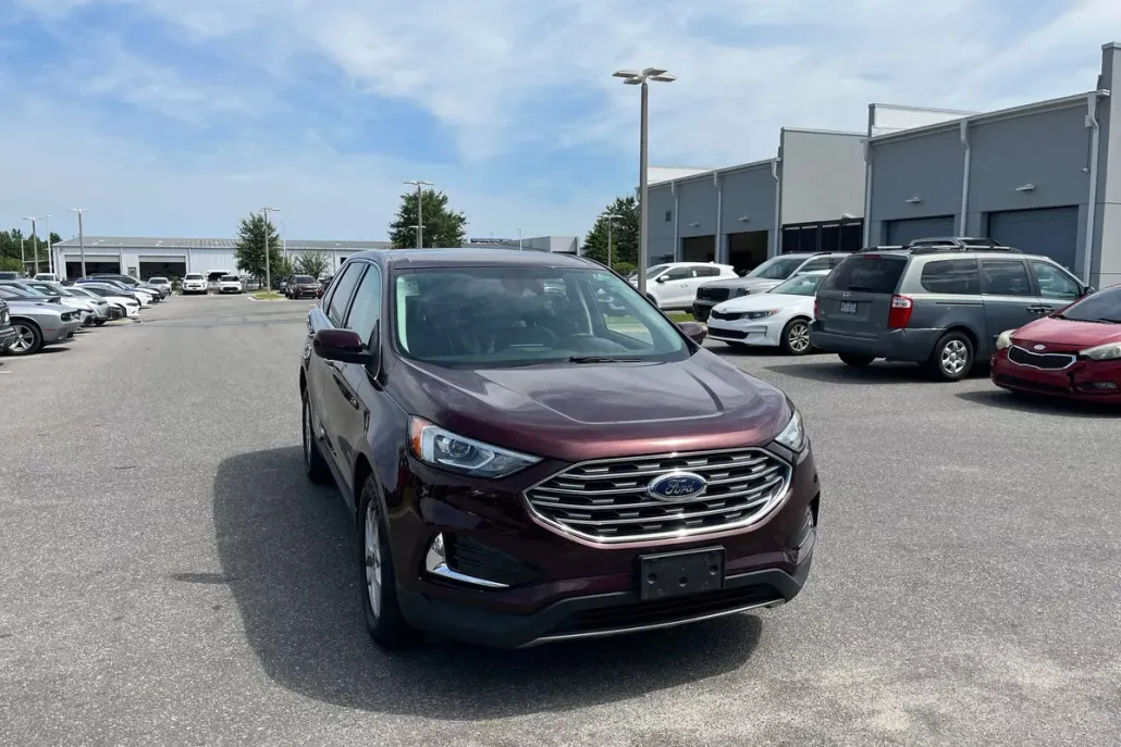 2022 Ford Edge SEL photo 1