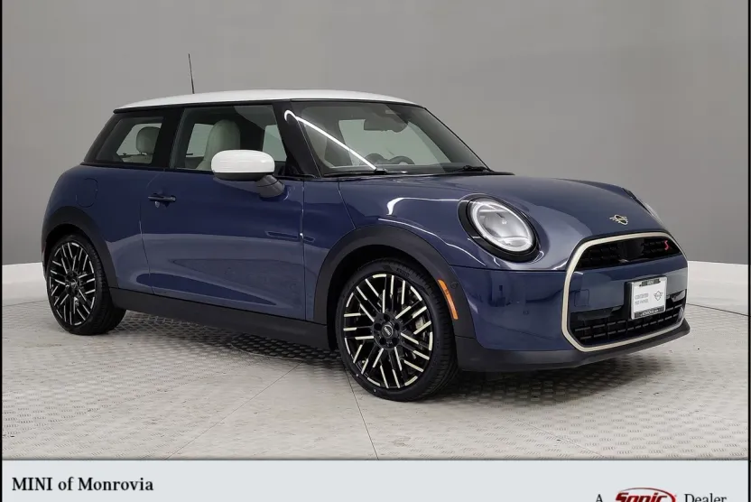 2025 Mini Cooper 2 Door Hardtop S photo 1