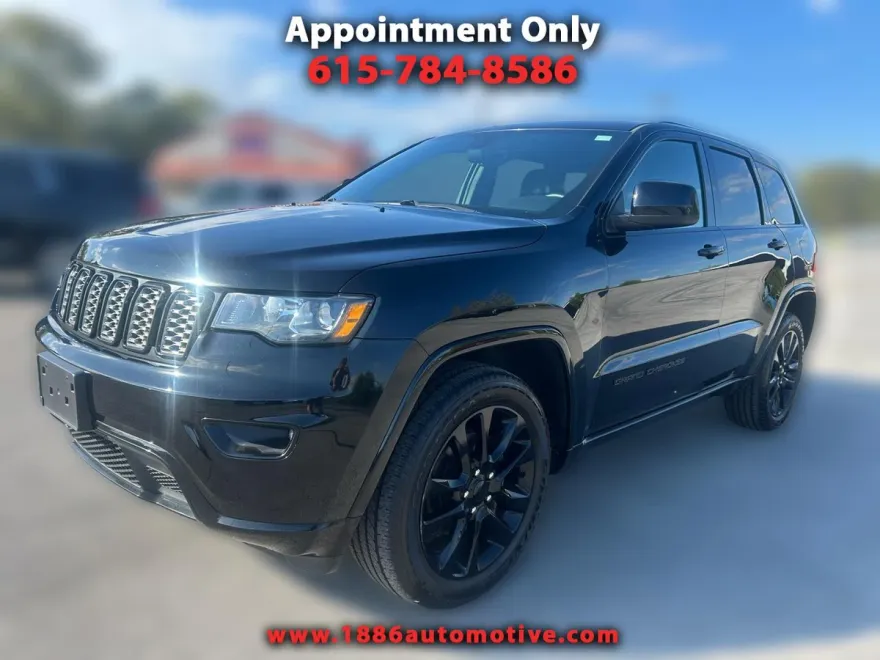 2018 Jeep Grand Cherokee Laredo photo 1