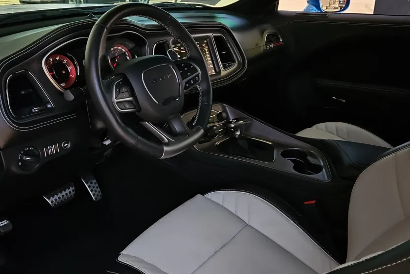2023 Dodge Challenger SRT8 Hellcat photo 1