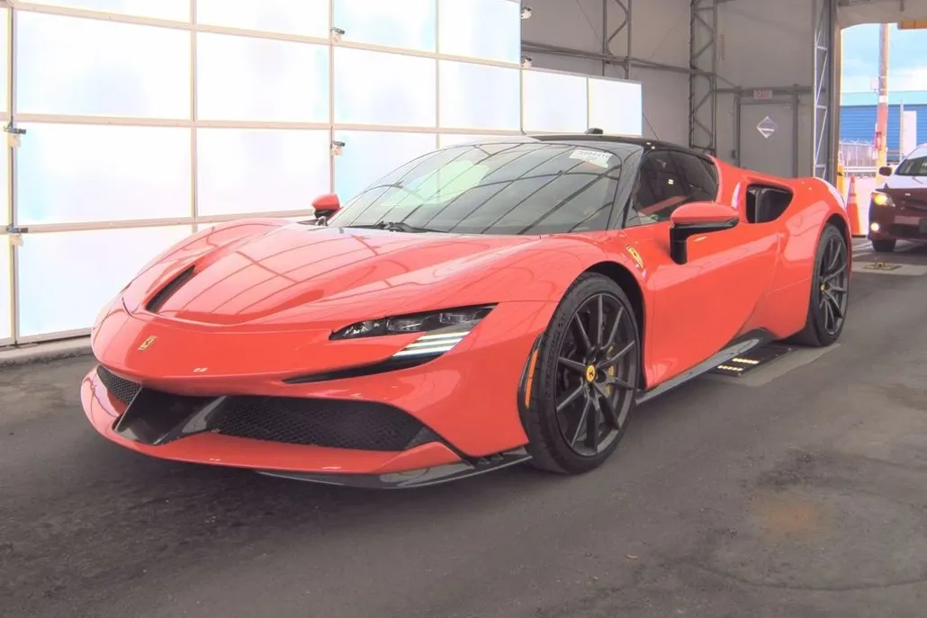 2023 Ferrari SF90 Stradale Base photo 1