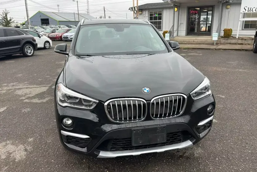 2017 Bmw X1 XDrive28i photo 1