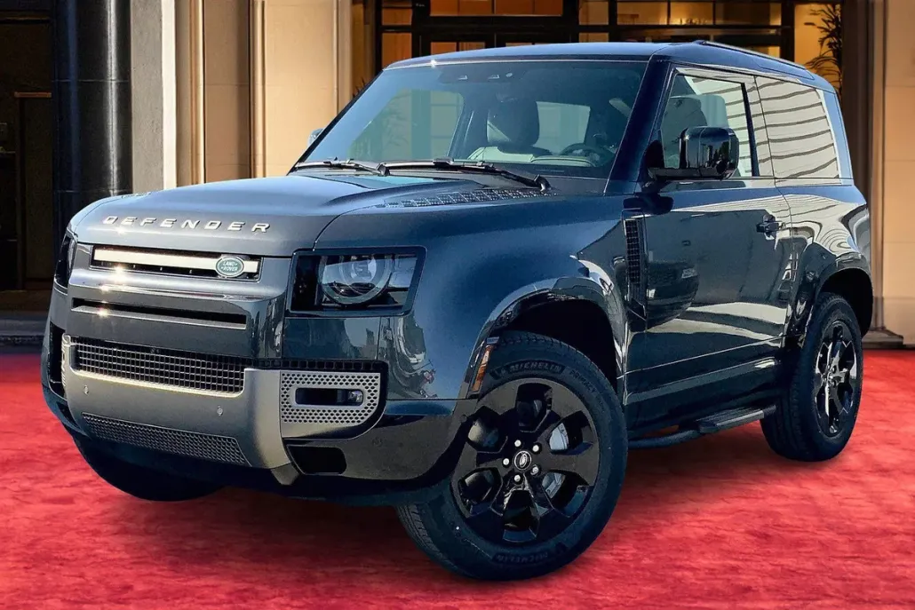 2025 Land Rover Defender 90 X-Dynamic SE photo 1