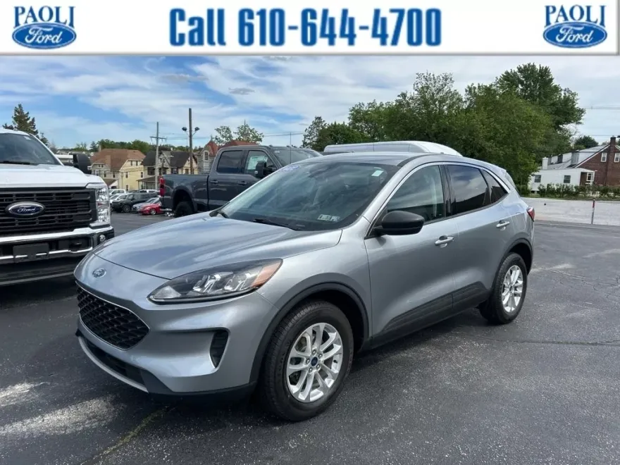 2022 Ford Escape SE photo 1