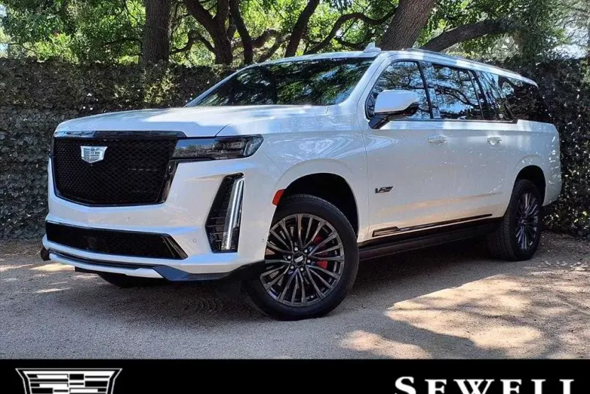 2024 Cadillac Escalade ESV V-Series photo 1