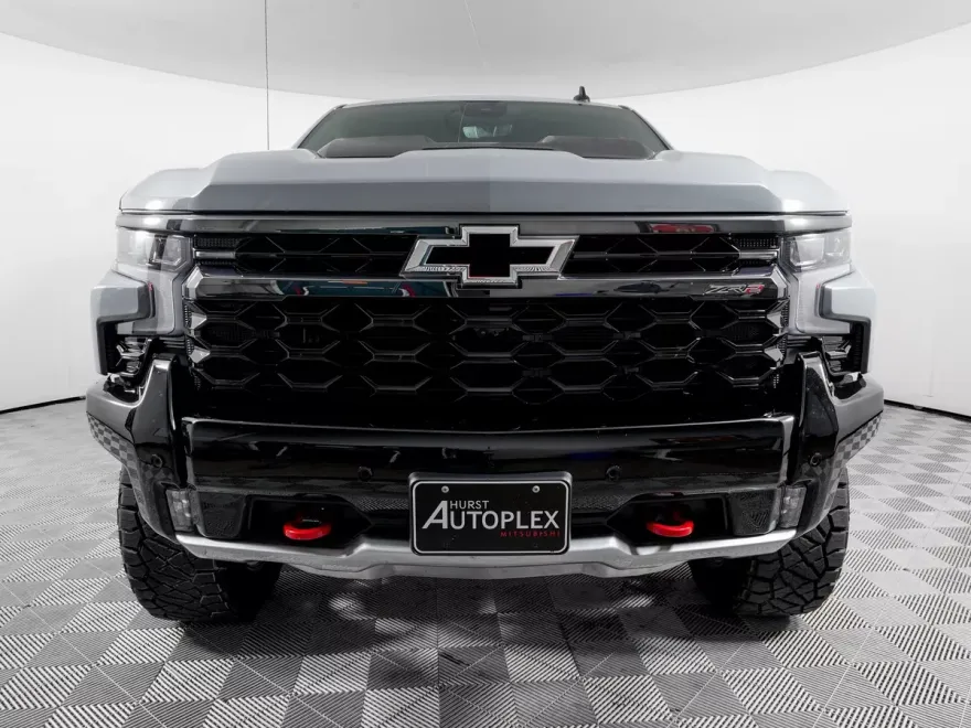 2025 Chevrolet Silverado 1500 ZR2 photo 1