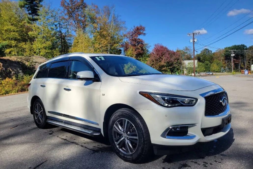 2017 Infiniti QX60 photo 1
