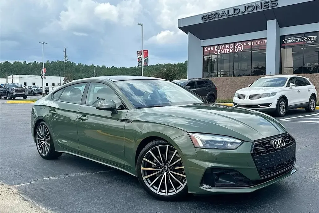 2022 Audi A5 Quattro Premium Plus photo 1