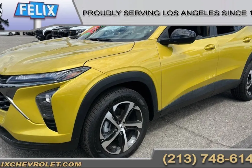2024 Chevrolet Trax photo 1