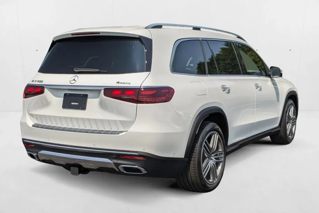 2024 Mercedes Benz GLS 450 4MATIC photo 1