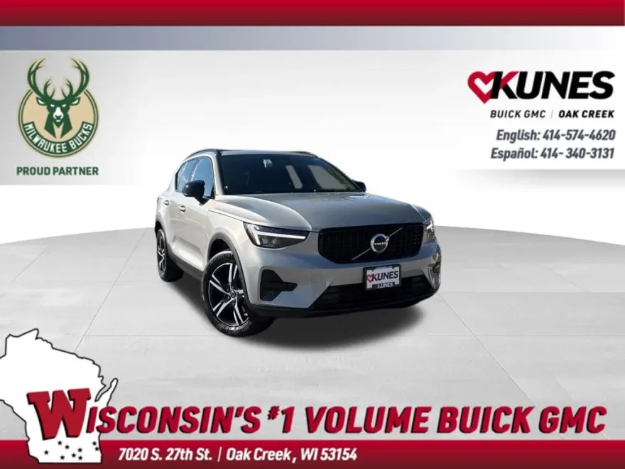 2024 Volvo XC40 Core photo 1