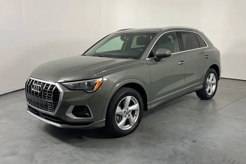 2020 Audi Q3 Premium photo 1