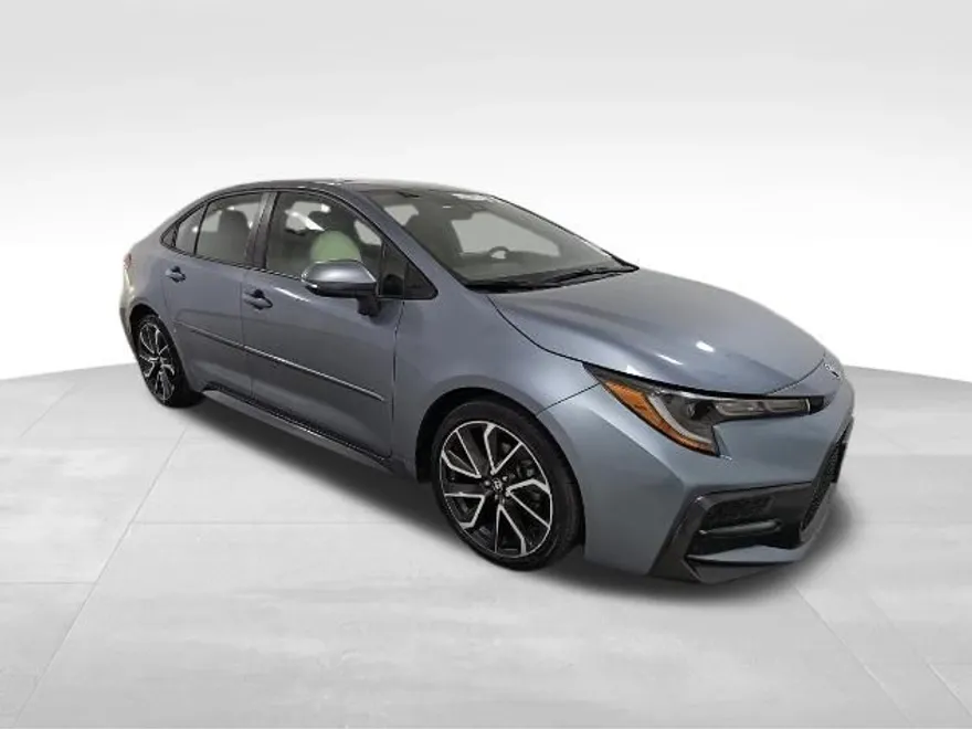2022 Toyota Corolla SE photo 1