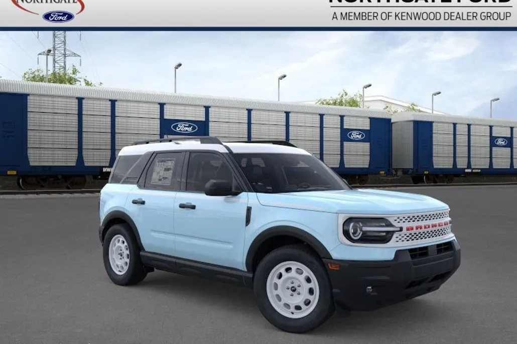 2025 Ford Bronco Sport Heritage photo 1