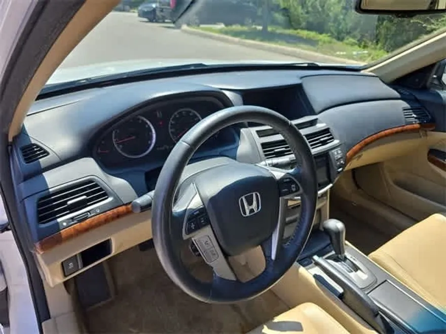 2012 Honda Accord EX-L photo 1