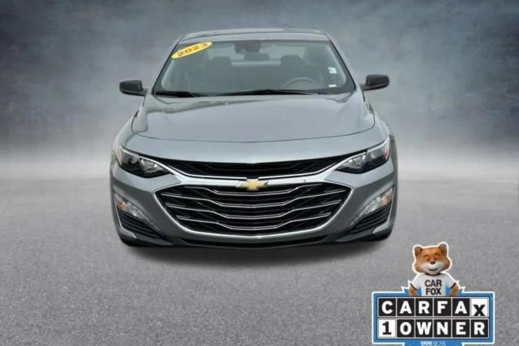 2023 Chevrolet Malibu 1LT photo 1