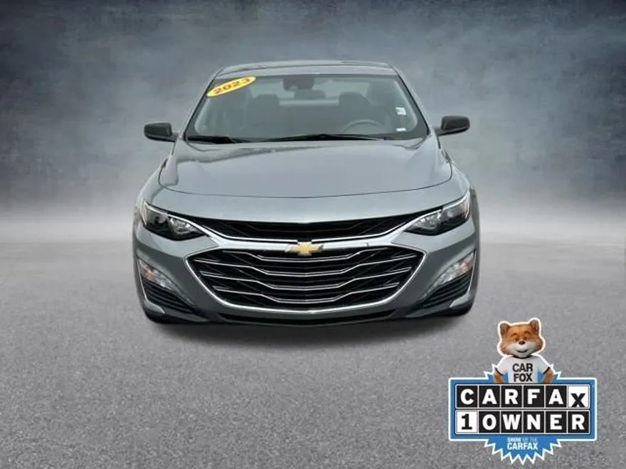 2023 Chevrolet Malibu 1LT photo 1