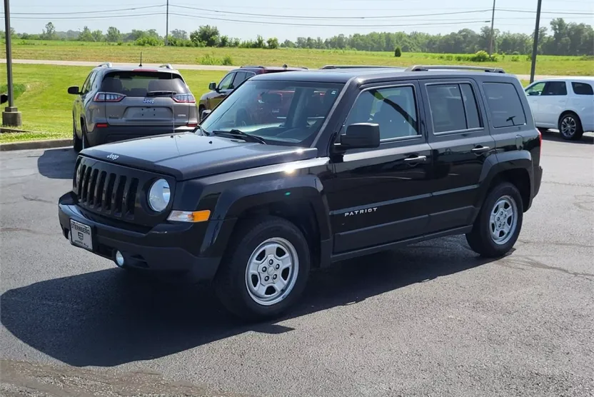 2016 Jeep Patriot Sport photo 1