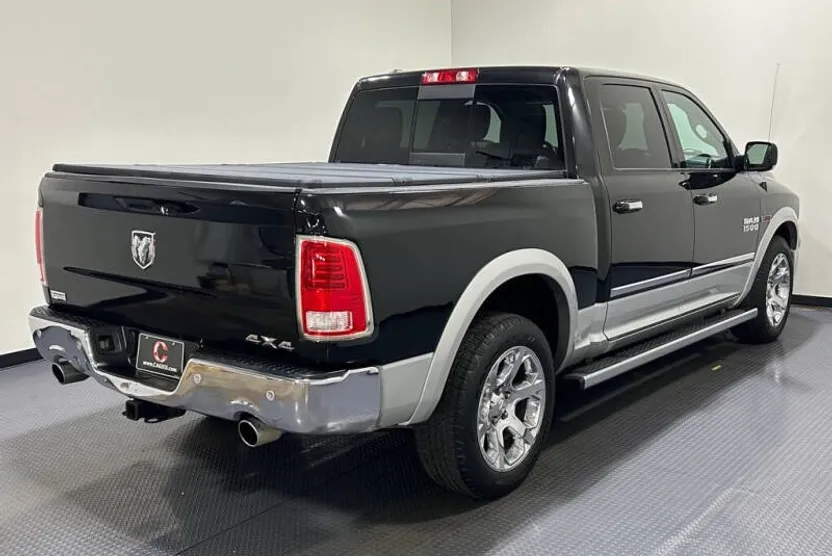 2015 Ram 1500 Laramie photo 1